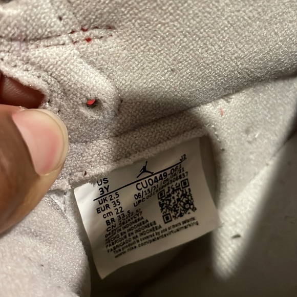 Nike Shoes - Picture 6 of 6